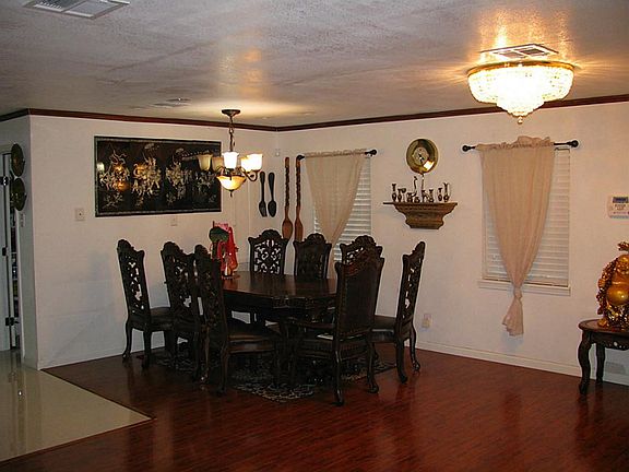 5th image of 11770 Lakeview Manor Dr