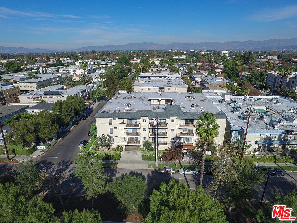 2nd image of 12245 Chandler Blvd
