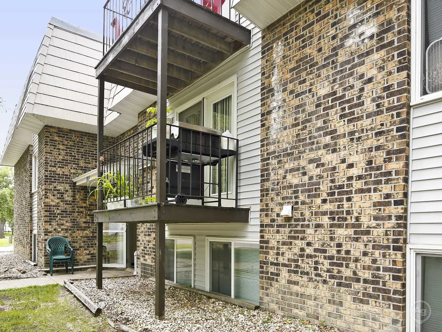 Desoto Apartments — Photo 3