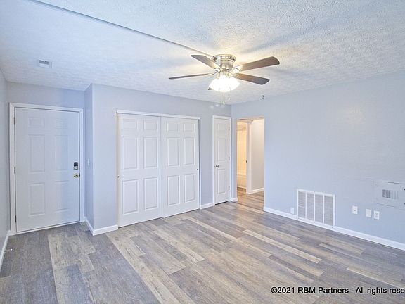 3rd image of 233-241 Glen Ln #237-D