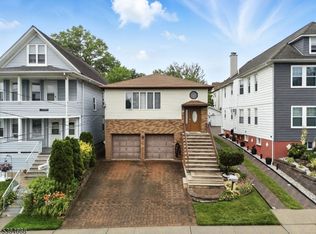 123 Chestnut St, Garfield, NJ 07026