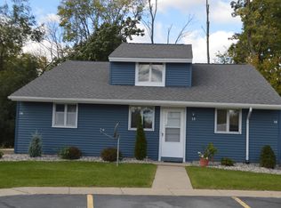 201 N Main St #16, Freeland, MI 48623