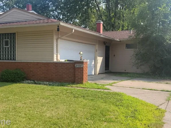 20120 Salisbury St, Saint Clair Shores, MI 48080