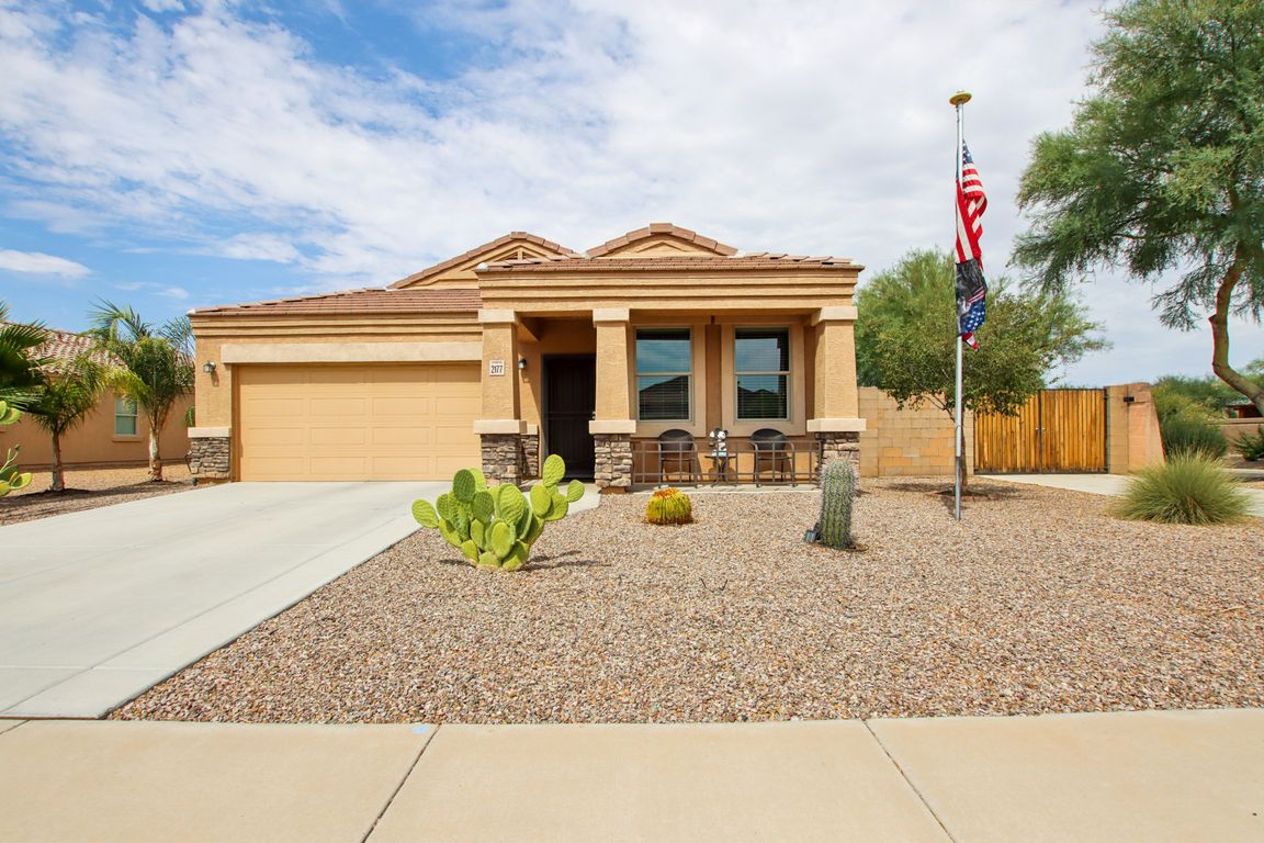 N Saint Bonita Ln-S1607-001.jpg