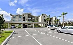 3 bed, 2.0 bath, 1286 sqft, $6,200 — Photo 2