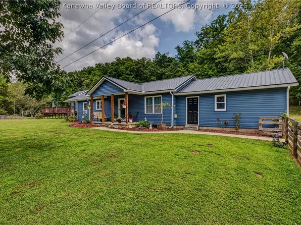39 Neal Ln, Hurricane, WV 25526