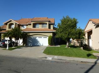 6093 E Hackamore Ln, Anaheim, CA 92807
