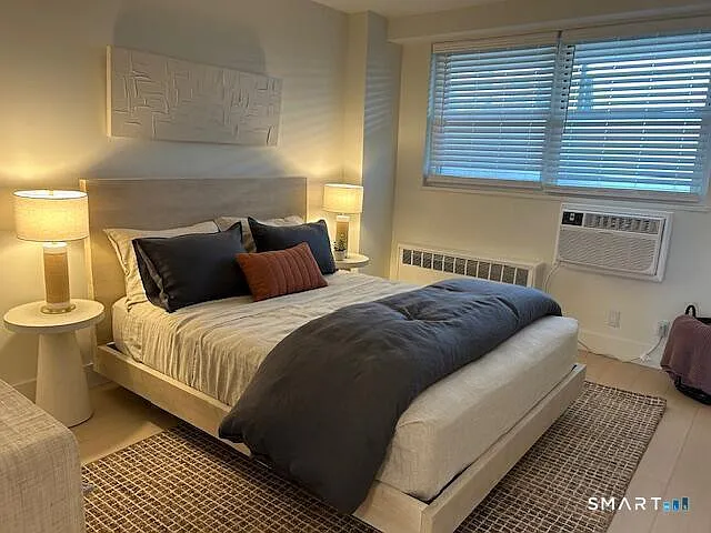 2 bed, 1.0 bath, 925 sqft, $2,787 — Photo 4