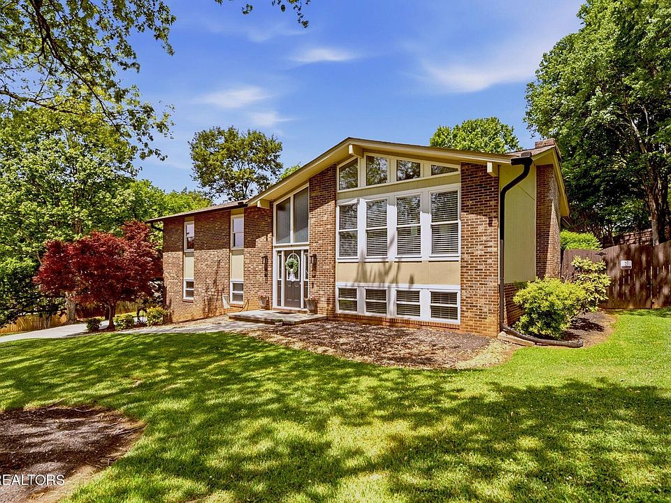1st image of 9957 Tierra Verde Dr