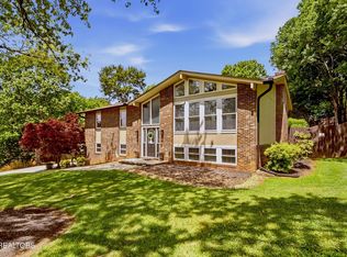 9957 Tierra Verde Dr, Knoxville, TN 37922