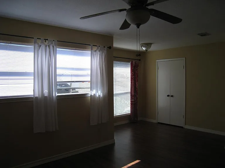 12319 Springcrest Dr — Photo 9