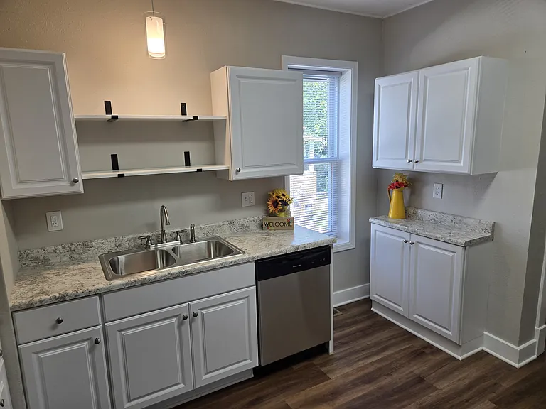 3532 Fullerton Ave — Photo 50
