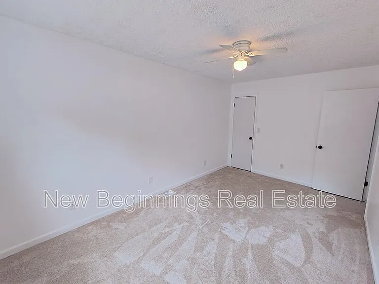 5560 Montgomery Ter — Photo 13