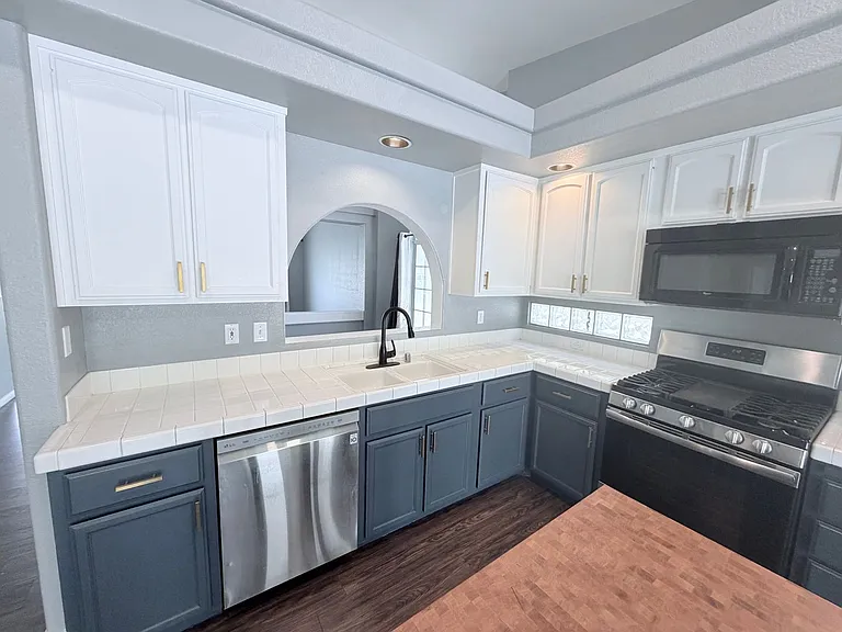 3564 Tobel Springs Dr — Photo 3