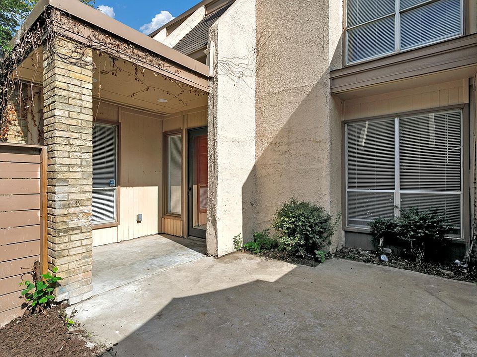 1st image of 3045 Park Ln APT 1037