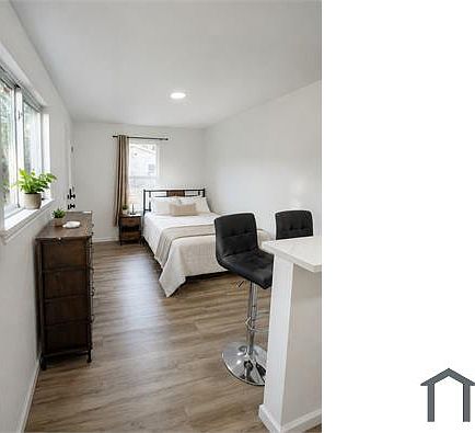 1st image of 407 Capitol Dr #1