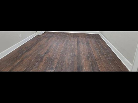 4th image of 9 39th St #2L