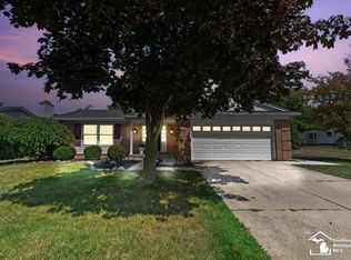 18503 Valleyview St, Riverview, MI 48193