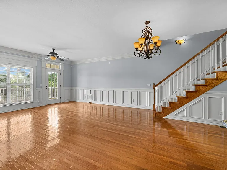 3471 Walden Dr — Photo 7