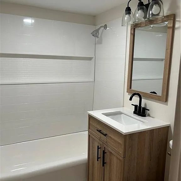 81 Maple Ave #1 — Photo 4