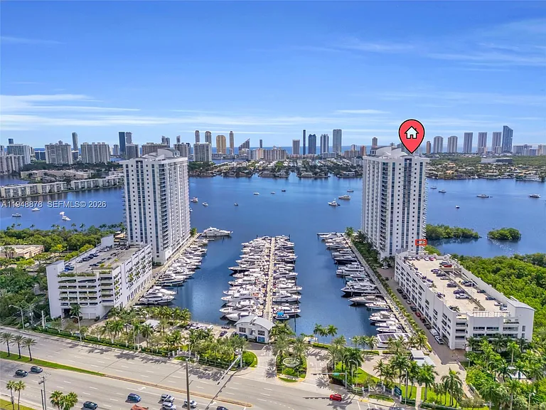 17111 Biscayne Blvd #602 — Photo 23