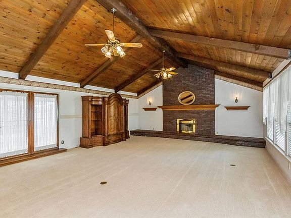 4th image of 520 Heatherwood Dr