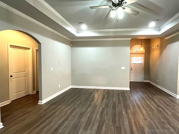 4th image of 652 Doyle Rd