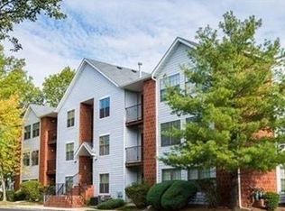 93 Keystone Ct, Piscataway, NJ 08817