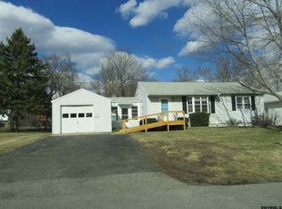 8 Eva St, Latham, NY 12110