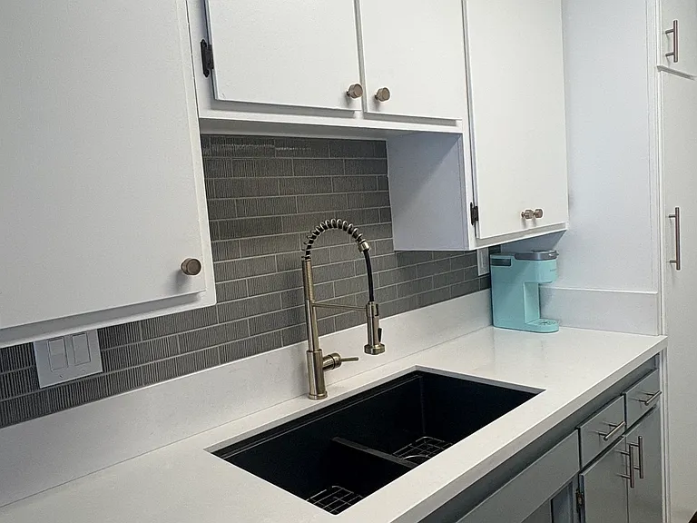 4855 Cole St #28 — Photo 4