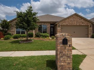 1621 Etta Dr, White Settlement, TX 76108
