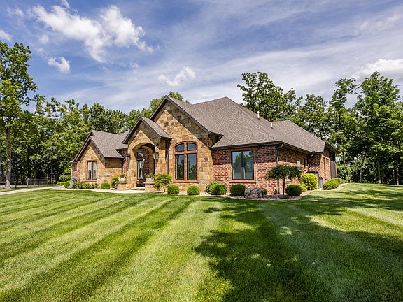2nd image of 878 E Galway Court