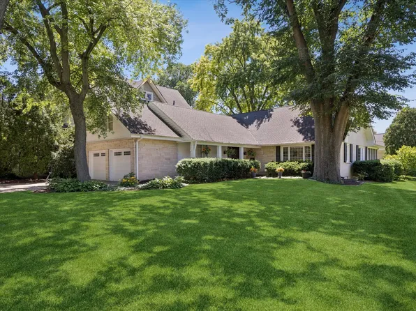 220 7th Ave, La Grange, IL 60525
