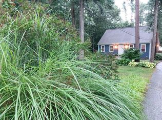 14 Bennett Rd, Rochester, MA 02770