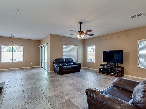 2nd image of 1294 W Jamaica Hope Way