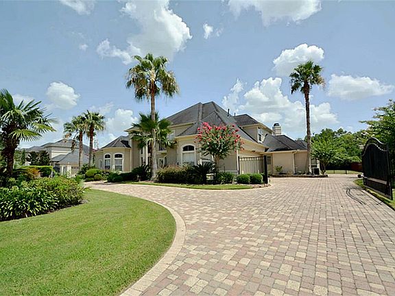 4th image of 2618 Morganfair Ln