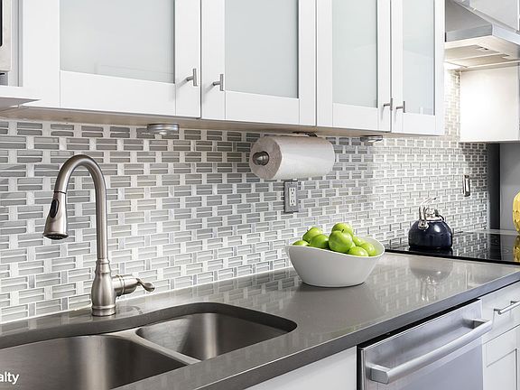 5th image of 1209 8th Ave APT 2R