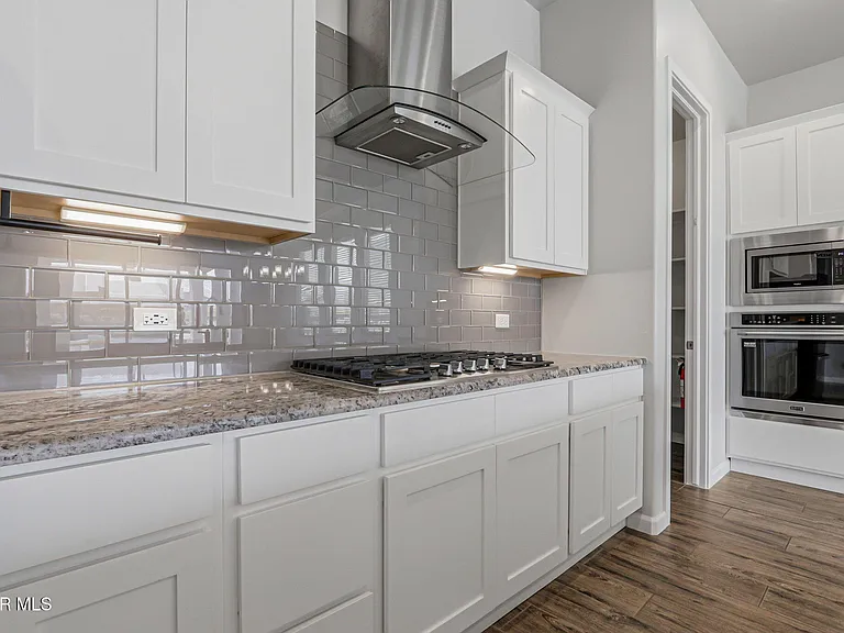 253 Emerald Sun Dr — Photo 8