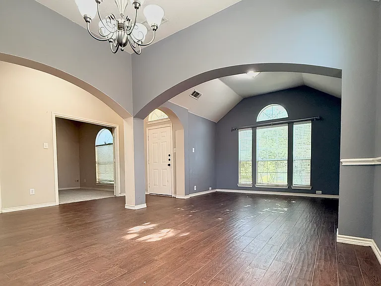 7312 High Point Dr — Photo 5
