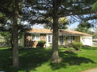 2020 Barnsboro Rd, Turnersville, NJ 08012