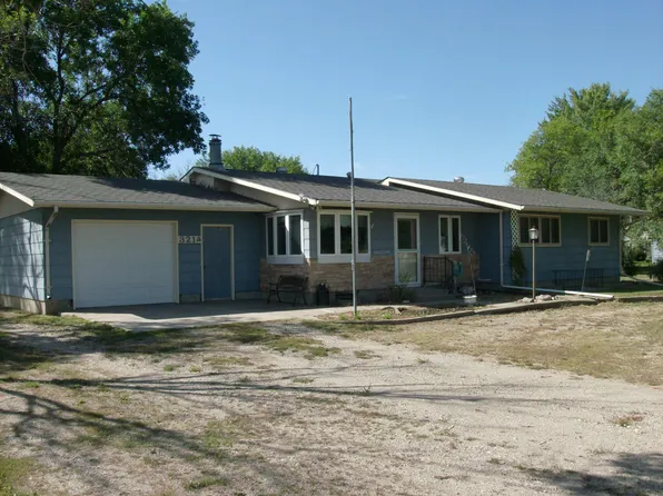 3214 S Highway 281, Aberdeen, SD 57401