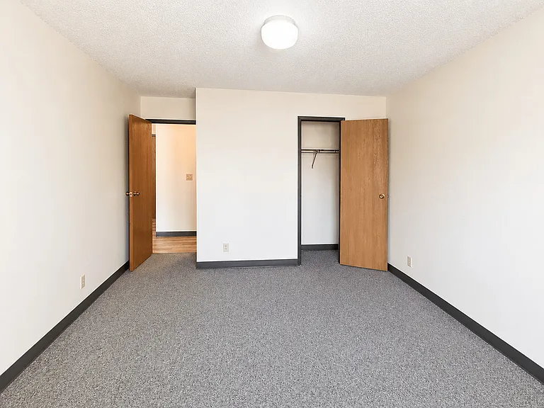720 Melody Ln — Photo 11