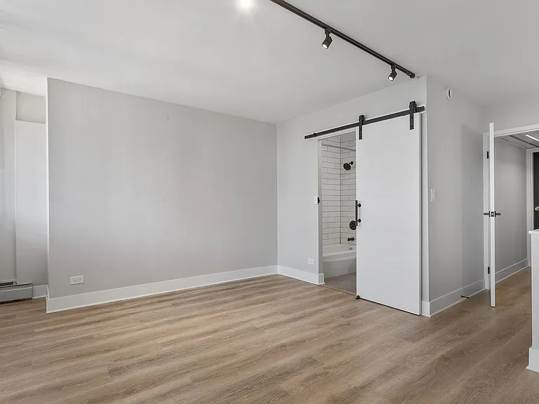The Duplex Tower — Photo 116