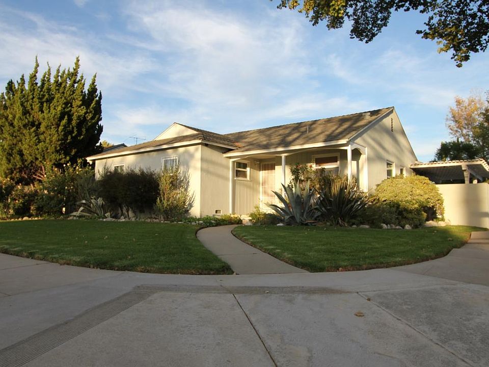 Front (Great Corner Lot)