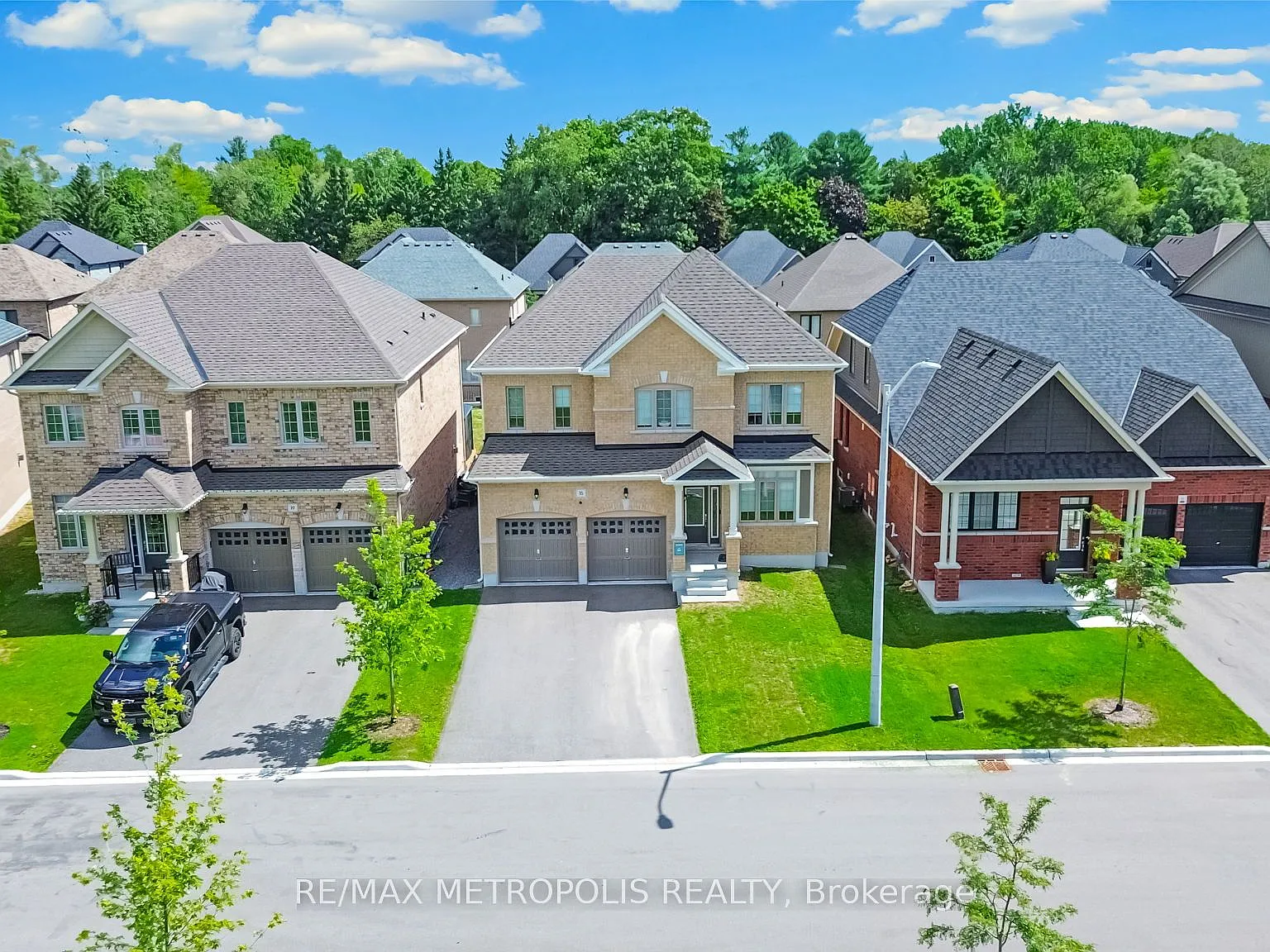 4 bed, $3,700 — Photo 2