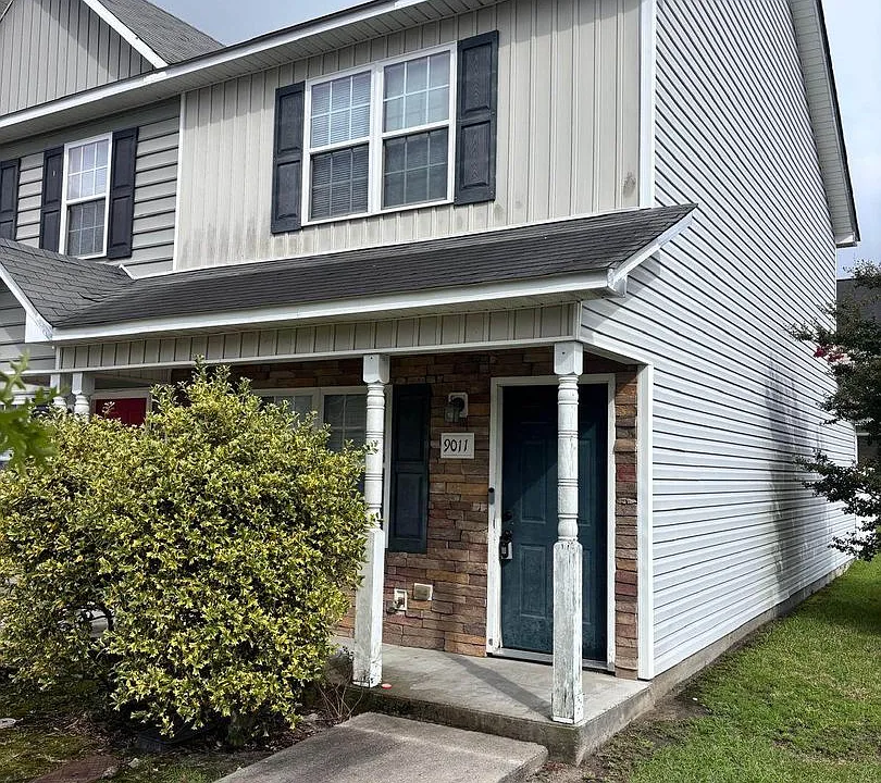 9011 Banister Loop