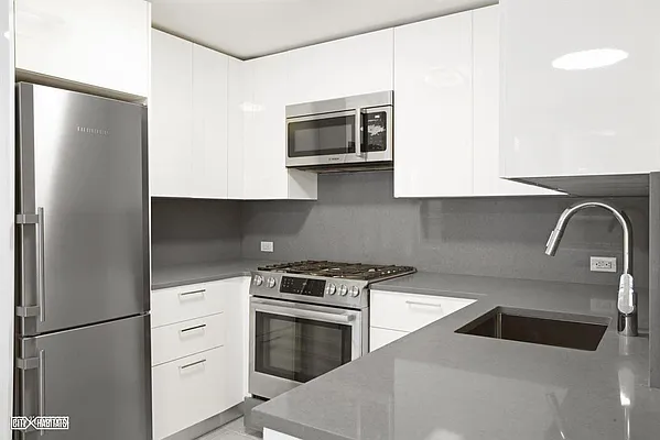 Rented by Corcoran | media 35