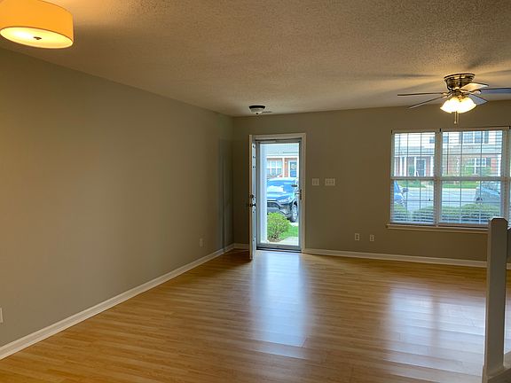 3rd image of 6315 Sweetbay Dr