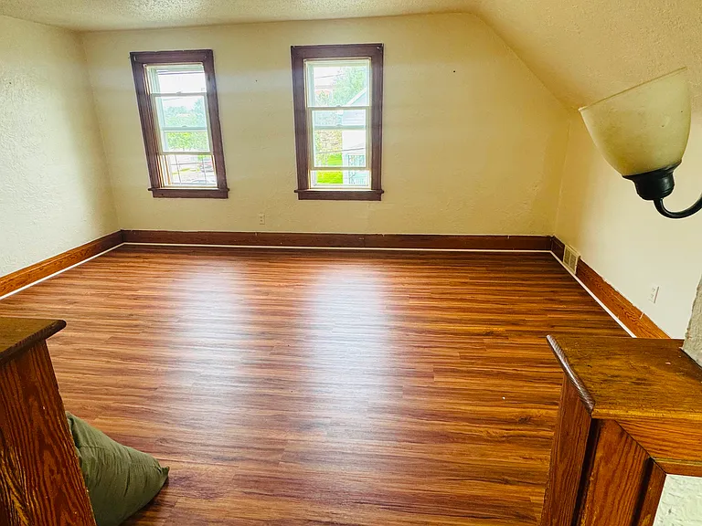 19 Grape Ave #2 — Photo 5