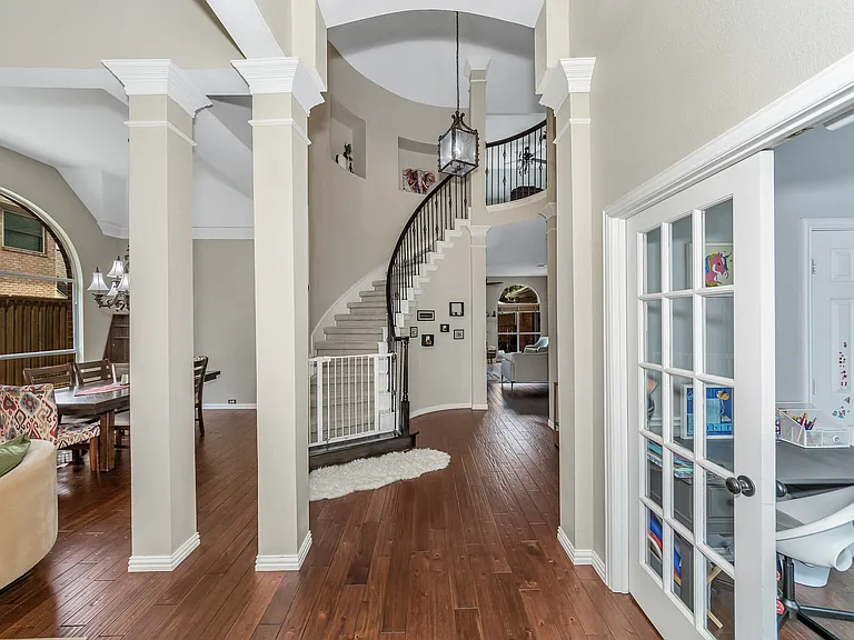 3608 Edgestone Dr — Photo 7